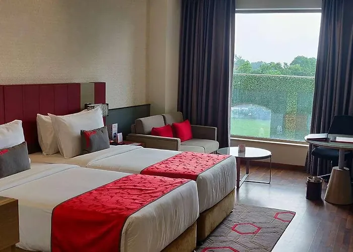 Ramada Plaza By Wyndham Lucknow Hotel Saraiyan