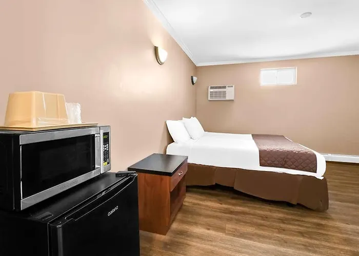 Americas Best Value Inn Avenel Woodbridge