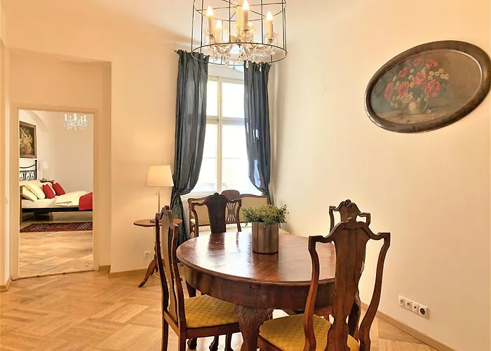 Small Luxury Palace Residence Praga