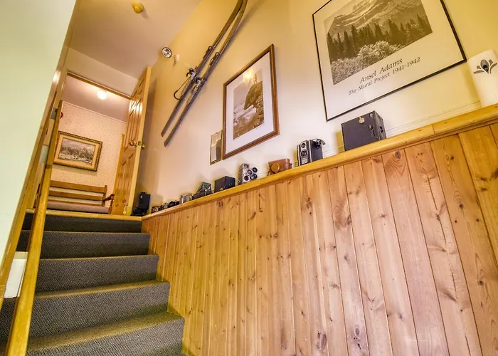 Auberge Le Lupin-Self Check-In Mont-Tremblant