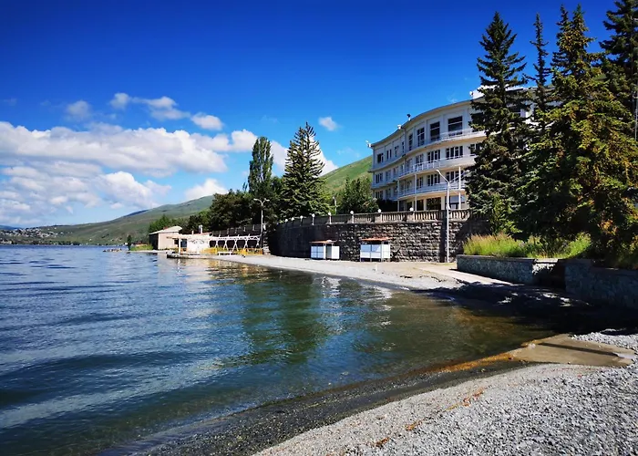 Blue Sevan Hotel