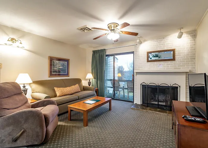 Crown Resorts At Lake Tansi East Crossville