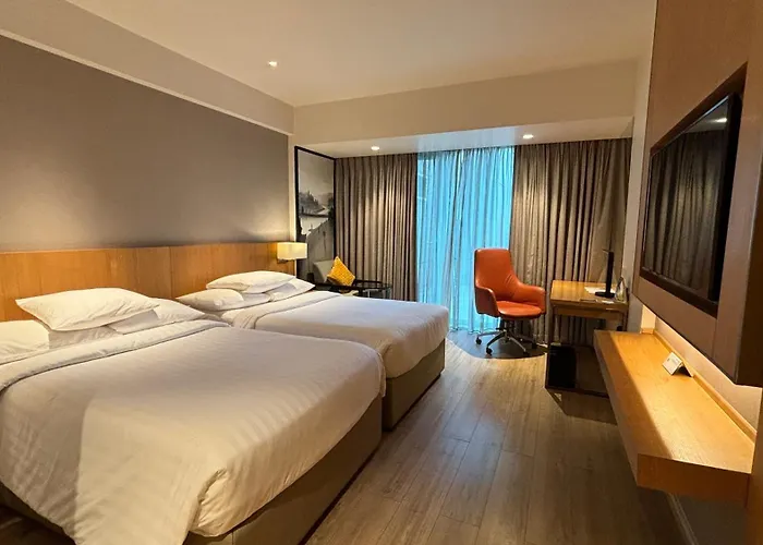 Courtyard By Marriott Nashik Hotel