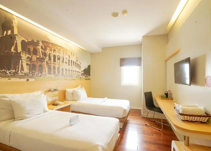 Life Hotel Stasiun Kota Surabaya