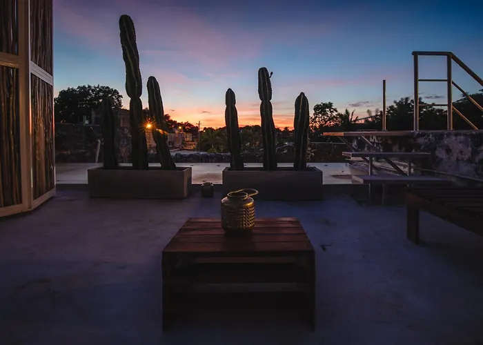 Casa Tuch. Suites independientes de diseño. Retiro de lujo, oasis de paz. Mérida