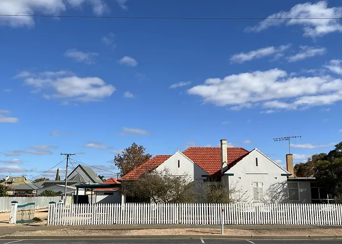 The 155 Ral Ral Avenue Stay Renmark