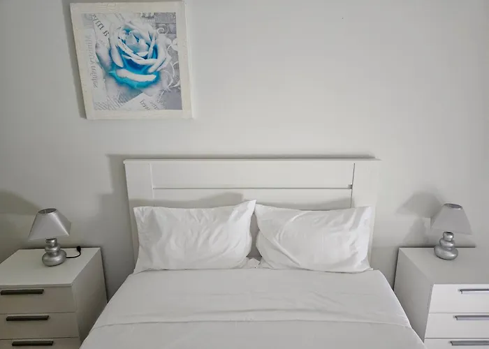 Bella Italia Coronel Miranda Guest House Ponta Delgada 