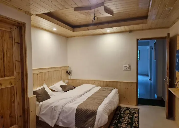 The Snow Lotus Villa Manali 