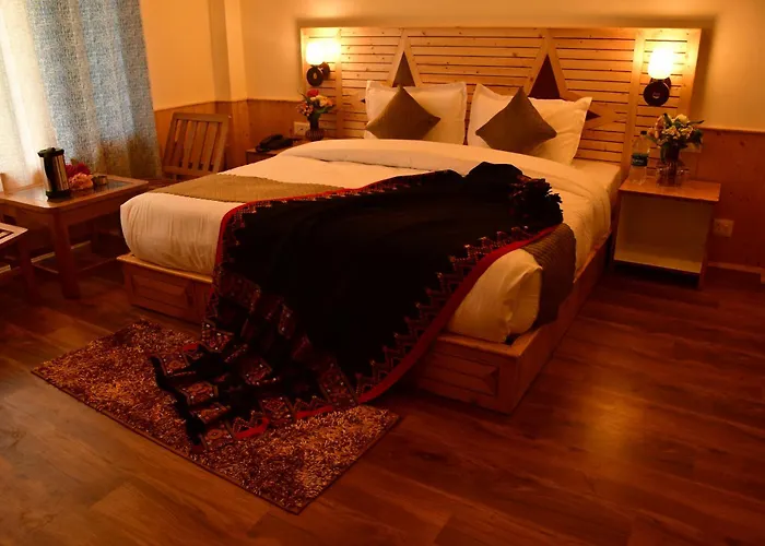 The Snow Lotus Villa Manali 