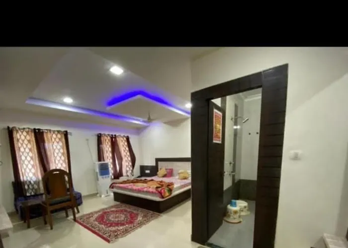 Bombay Rejency Hotel Pachmarhi