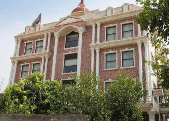 Hotel Vedanta - Near Medanta -The Medicity Gurgaon