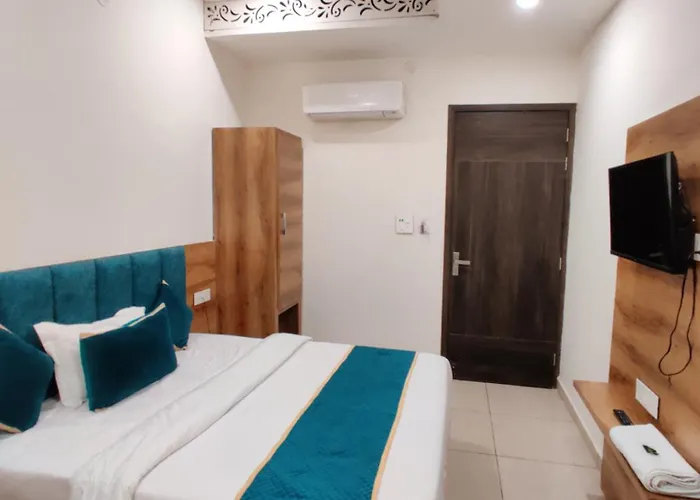 Hotel D S Inn Amritsar