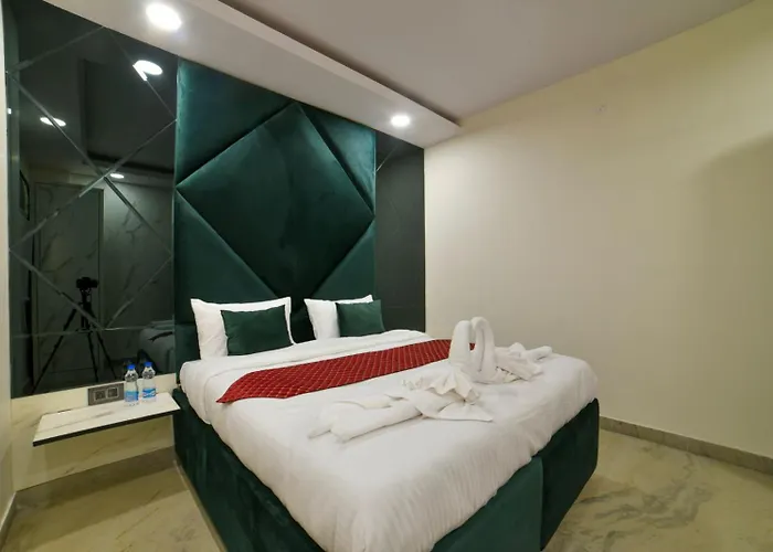 The Twenties Kamla Nagar Hotel New Delhi
