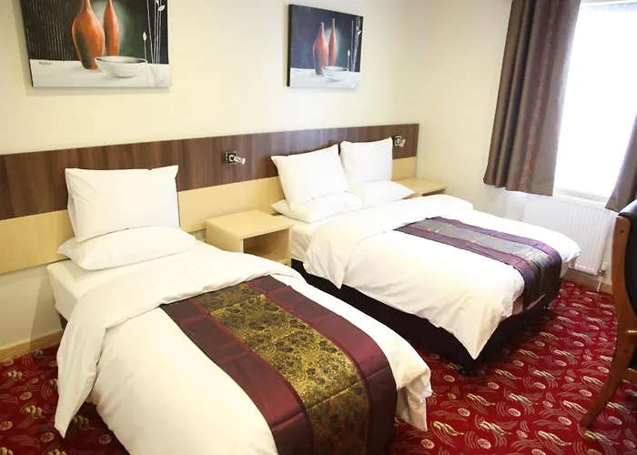 Cambridge Hotel Huddersfield