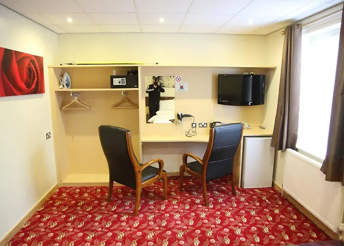 Cambridge Hotel Huddersfield