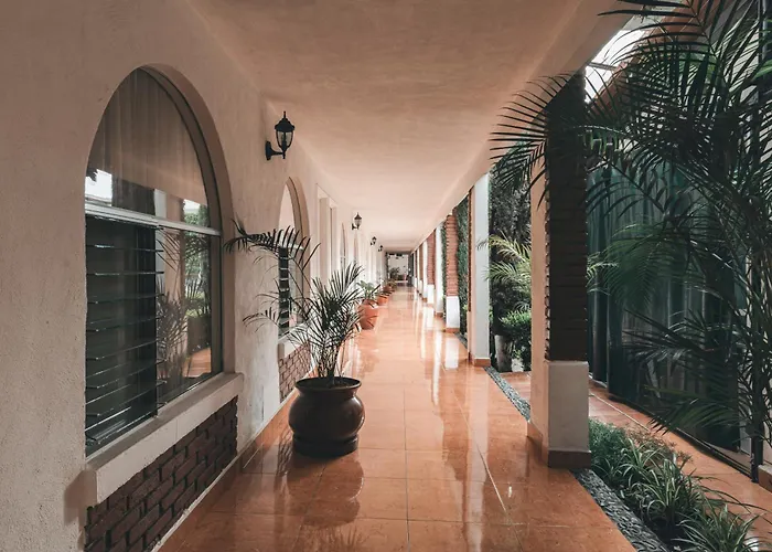 Hotel & Suites Villa Del Sol Morelia