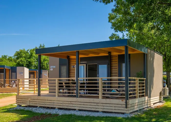 Holiday Mobile Homes Park Riviera Karigador