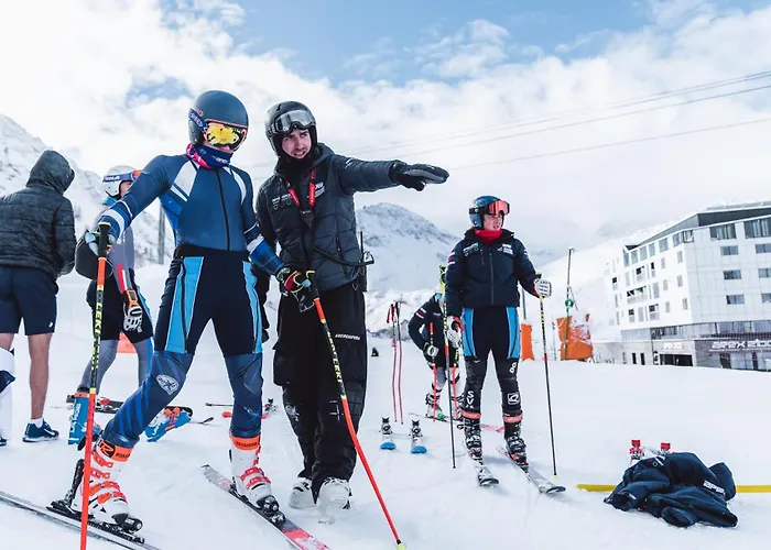 Apex2100 International Ski Academy Tignes