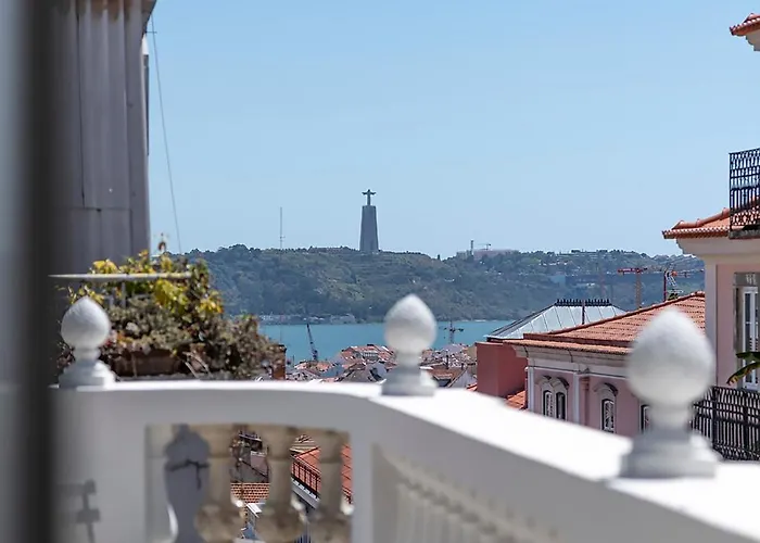 Montecarmo12 - Design Boutique Hotel Lisbon
