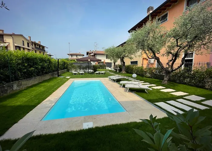 Hotel Le Logge Del Garda San Felice del Benaco