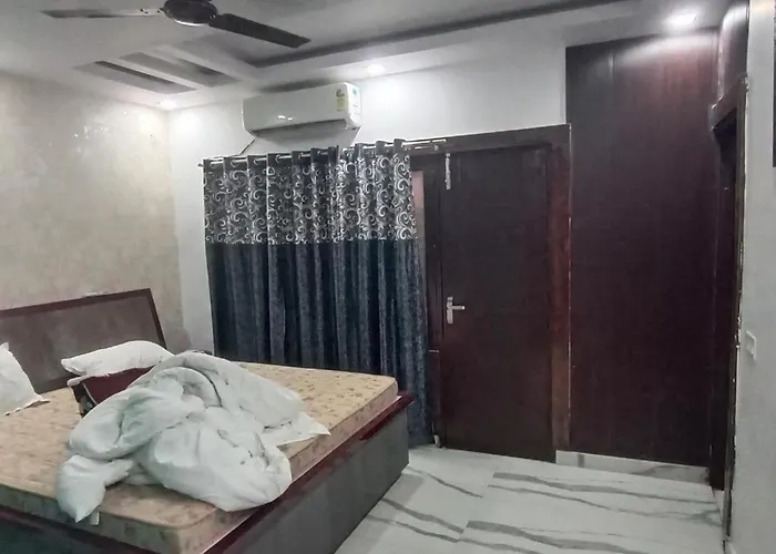 Osho Community Hotel Lucknow