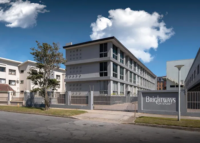 Admirals Lodge Guest House And Brightways Self Catering Apartments Port Elizabeth