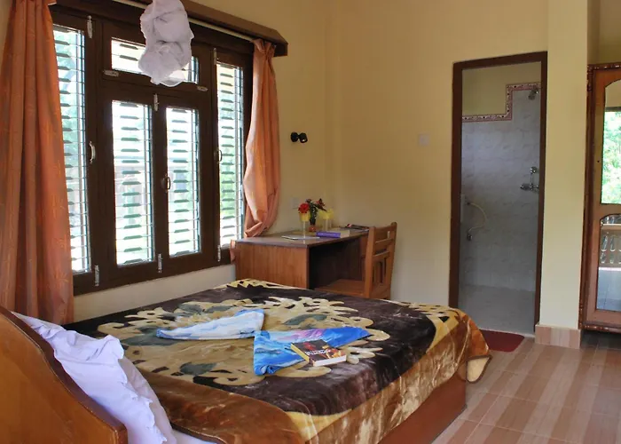 Rainbow Safari Resort Sauraha