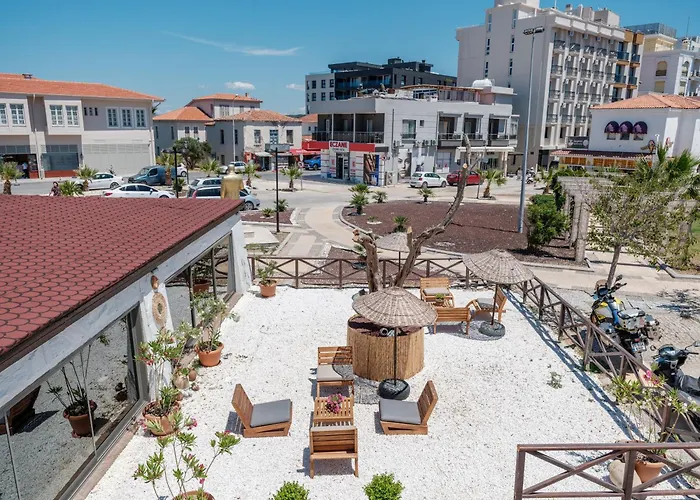 Cumbalıca Garden Hotel Çeşme