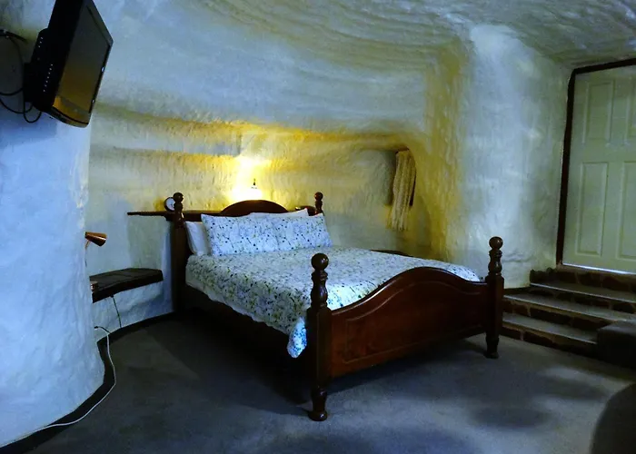 Di'S Dugouts Hotel Coober Pedy