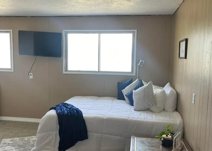 Charming One-Bedroom Retreat Burley