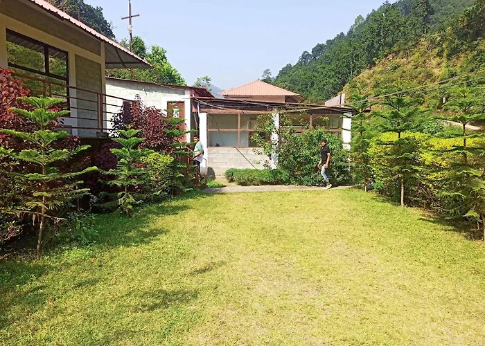 Spring Meadows Hotel Dogadda