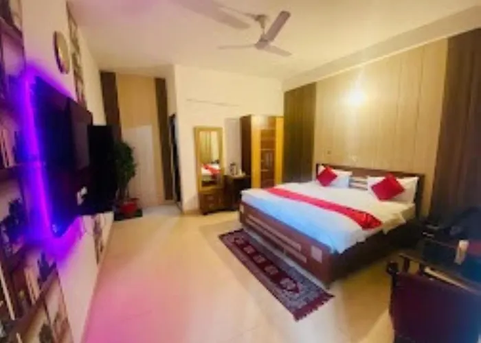 Hotel Rajhans Regency Meerut