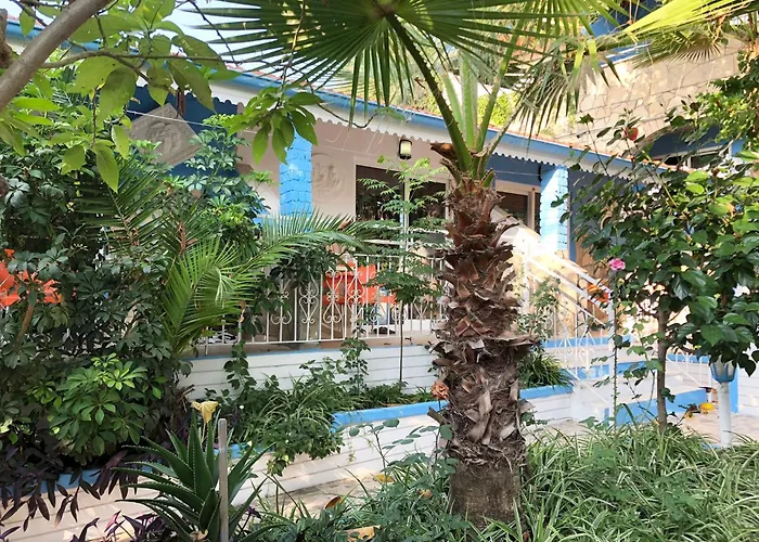Side Temple Hotel