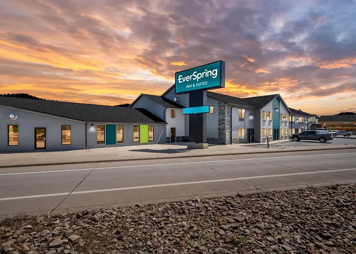 Everspring Inn & Suites Hill City