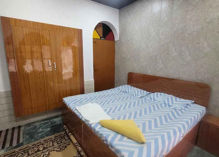 Pushpa Vatika Hotel Faizabad