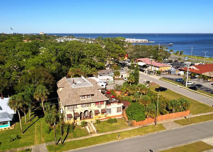 Casa Coquina Del Mar Bed And Breakfast Titusville