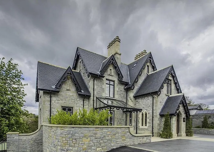 Cae Court Hotel Bridgend 