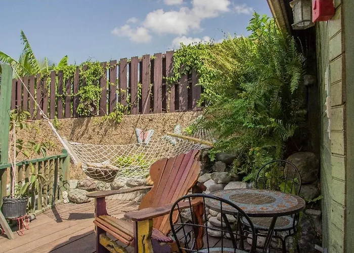 One32 Guest House Kingston