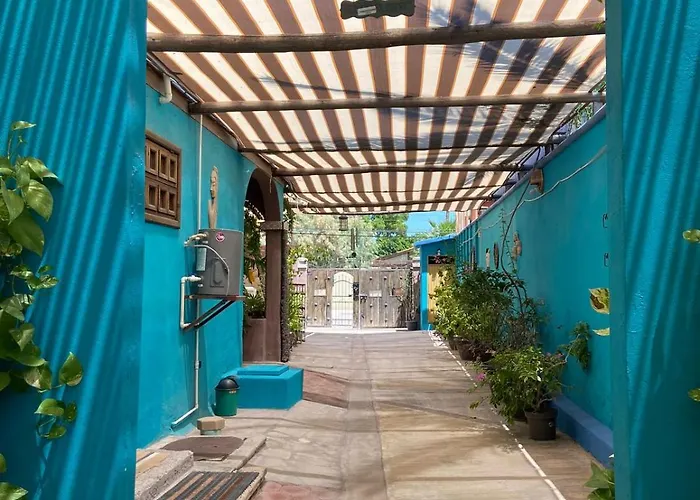 Casa La Castaneda Hotel Loreto 