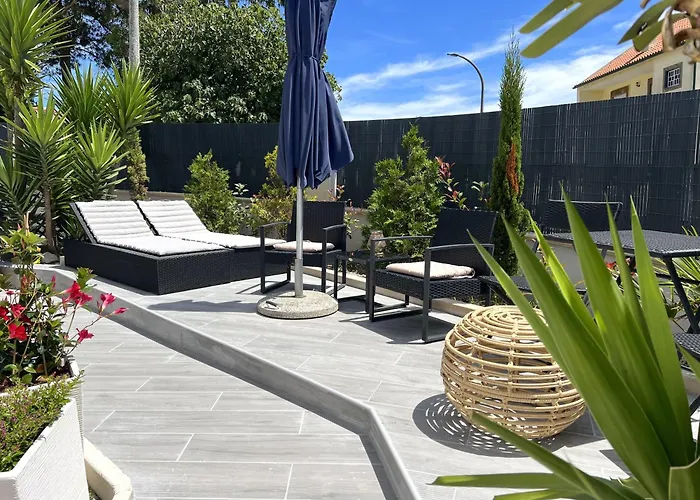 Nazare Oasis Suites