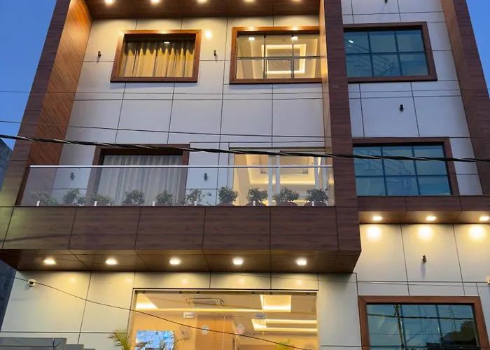Hotel Royal Casa Lucknow