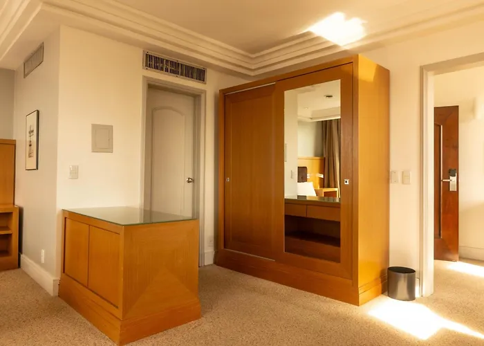 Plaza Sao Rafael Hotel - Proximo Ao Cais Embarcadero E Hosp Santa Casa Porto Alegre