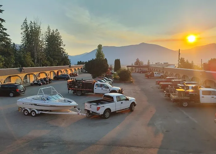Magnuson Hotel Creston
