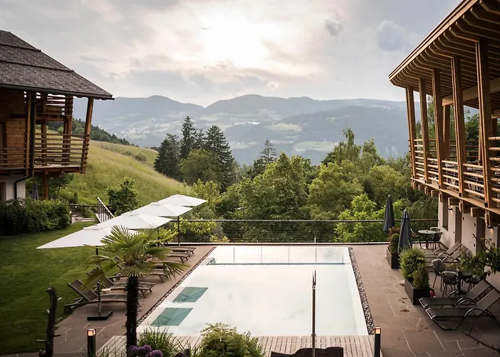 Presulis Hideaway Apartments & Restaurant Völs am Schlern
