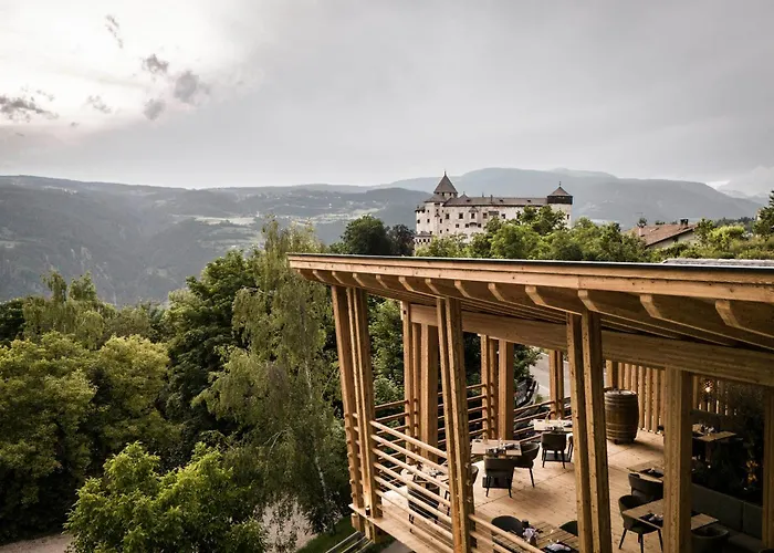 Presulis Hideaway Apartments & Restaurant Völs am Schlern
