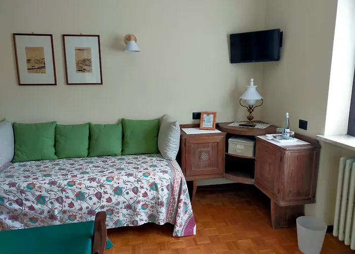La Via Del Sole Bed & Breakfast Susa