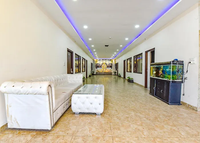Fabhotel Jugnu Chandigarh