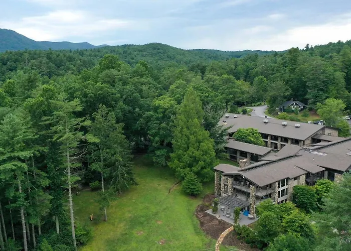 Kanuga Inn & Lodging Hendersonville