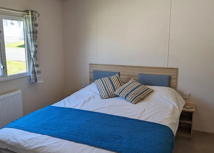 Lovely Bright Modern Caravan Swanage On Peaceful And Tranquil Holiday Park