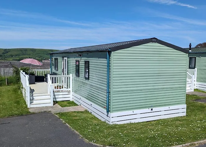 Lovely Bright Modern Caravan Swanage On Peaceful And Tranquil Holiday Park